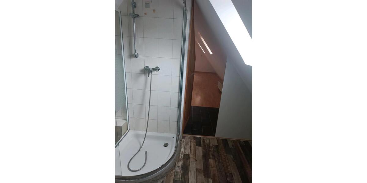 Maisonettenwohnung Flein - 6 Zimmer, 200 m&sup2;, 450&euro; | Angebot:26648277