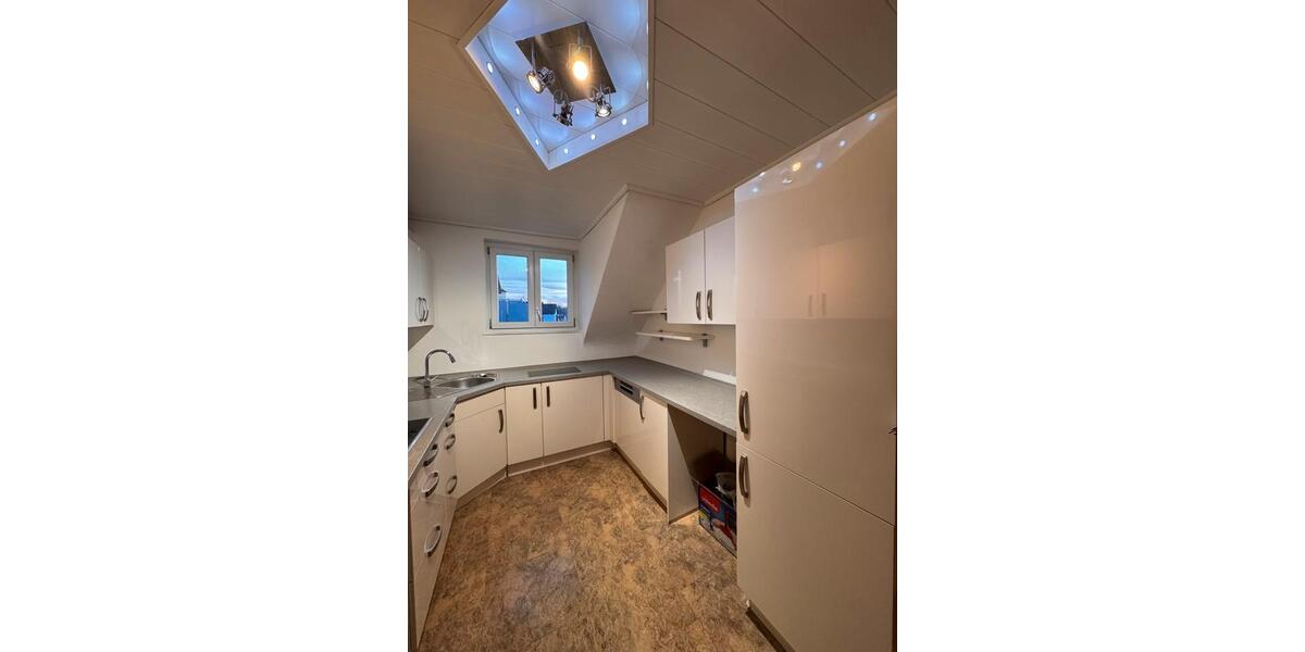 Maisonetten - Wohnung mit Balkon und Stellplatz 4 zimmer