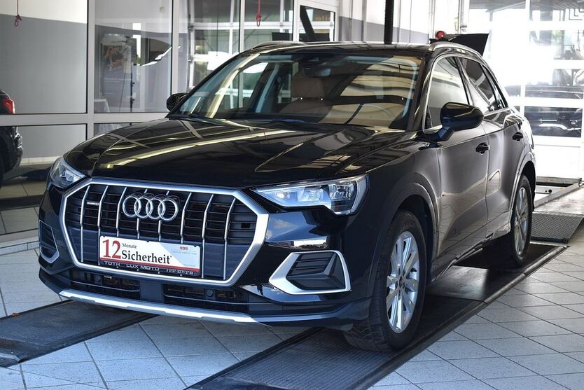 Audi Q3 171.012 km 28.200 € Bad Friedrichshall 74177