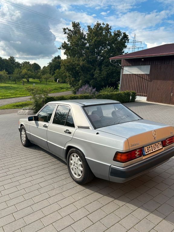 Mercedes-Benz 190 153.135 km 9.900 € Remseck 71686