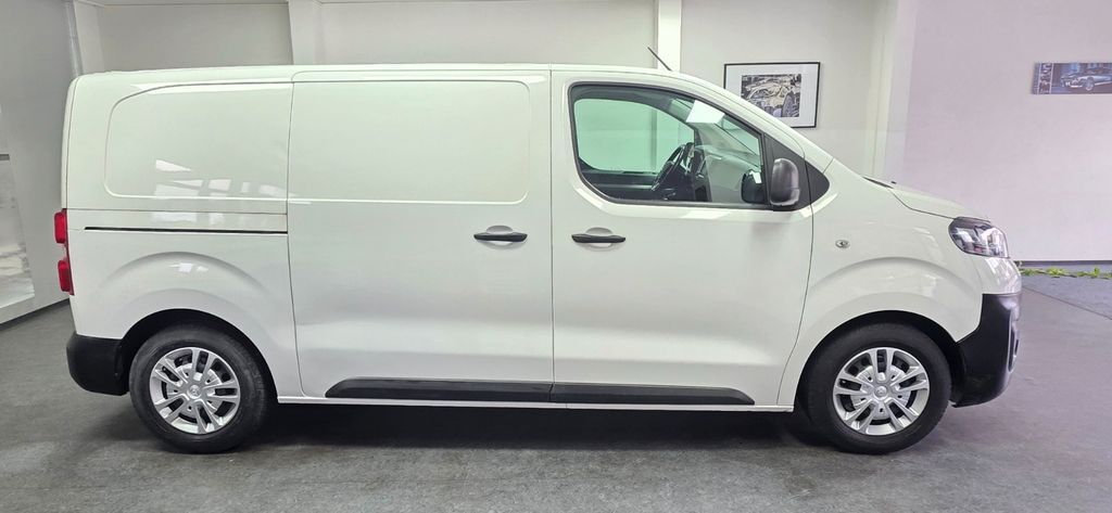 Opel Vivaro 40.000 km 17.990 € Asperg/Ludwigsburg bei Stuttgart 71679