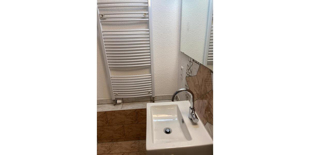Reihenhaus Tamm - 6 Zimmer, 117 m&sup2;, 1.600&euro; | Angebot:27619017