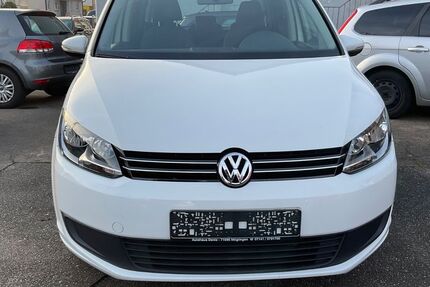 VW Touran 125.900 km 8.999 &euro; Möglingen 71696
