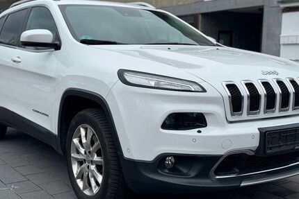 Jeep Cherokee 110.124 km 9.700 &euro; Oppenweiler 71570