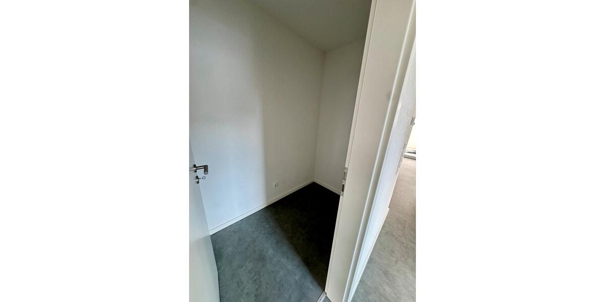 Erdgeschoßwohnung Sulzfeld - 4 Zimmer, 110 m&sup2;, 1.350&euro; | Angebot:24514652