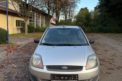 Ford Fiesta 162.000 km 800 &euro; Aglasterhausen 74858