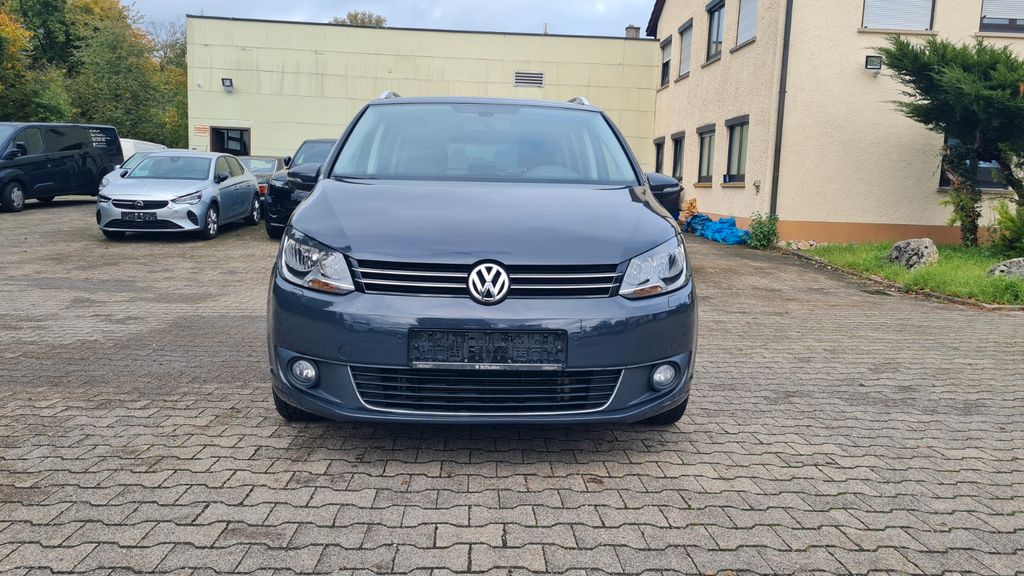 VW Touran 102.350 km 10.990 € Oppenweiler 71570