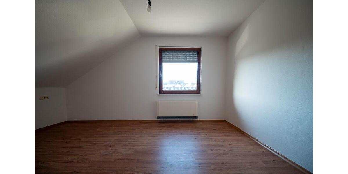 Dachgeschoßwohnung Gemmrigheim - 2 Zimmer, 60 m&sup2;, 179.000&euro; | Angebot:26643794