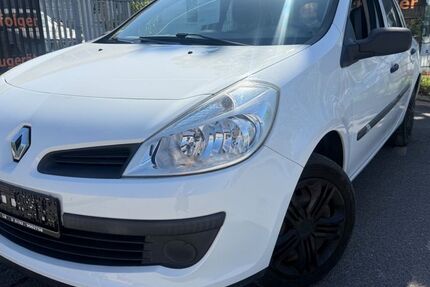 Renault Clio 77.000 km 2.490 &euro; MÖGLINGEN 71696