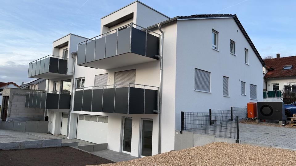 Neubau-Erstbezug: 2-Zimmer-Wohnung mit Terrasse & Privatgarten in 2 zimmer