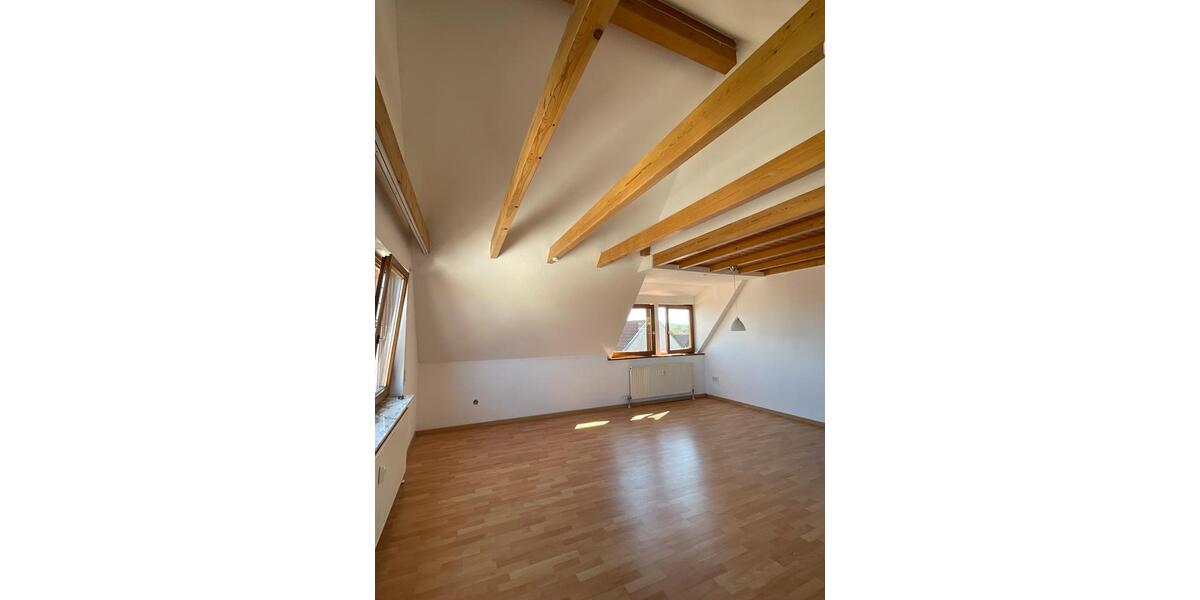 Dachgeschoßwohnung Pleidelsheim - 2 Zimmer, 56 m&sup2;, 850&euro; | Angebot:26247558