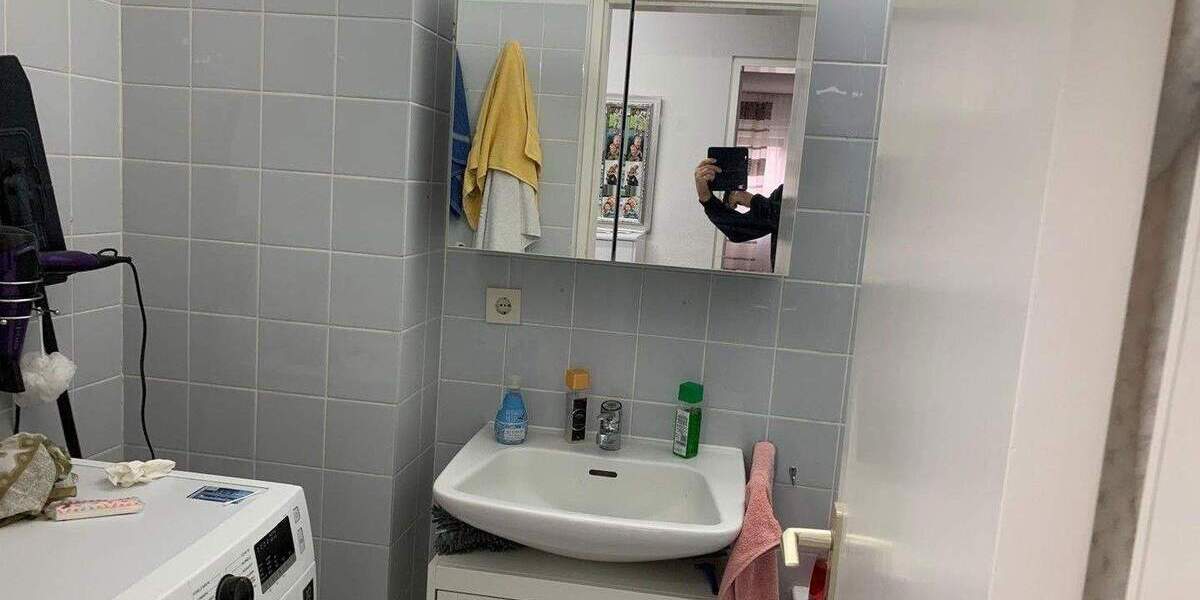 Attraktive 2-Zimmer-Wohnung mit Balkon, EBK, Stellplatz, Keller in Heilbronn-Horkheim 2 zimmer