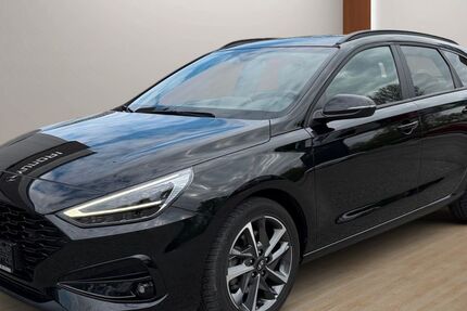Hyundai i30 28.070 km 23.490 &euro; Obersulm-Willsbach 74182
