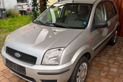 Ford Fusion 117.000 km 2.590 € Heilbronn 74078