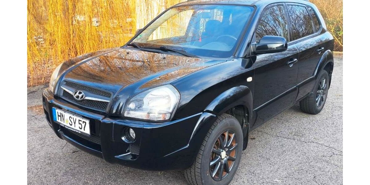 Hyundai TUCSON 144.000 km 4.999 &euro; HEILBRONN 74074