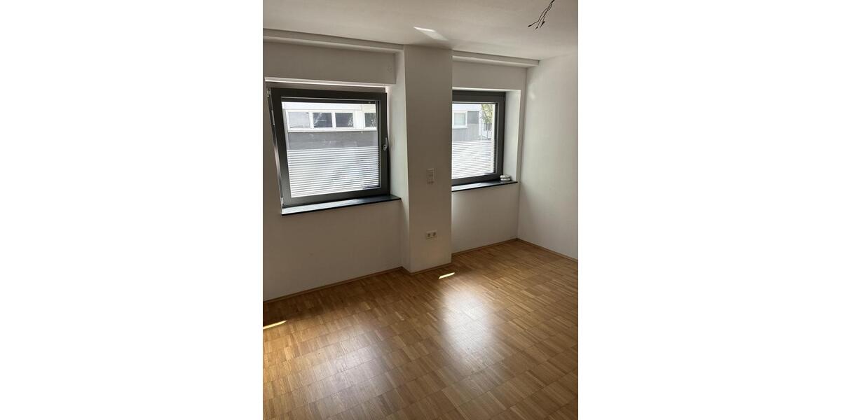 Erdgeschoßwohnung Heilbronn Kernstadt - 3 Zimmer, 85 m&sup2;, 1.200&euro; | Angebot:26316417