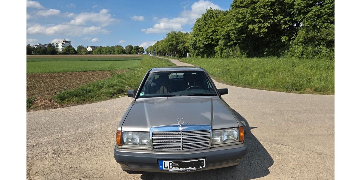 Mercedes-Benz 190 324.225 km 3.000 &euro; Vaihingen/Enz 71665