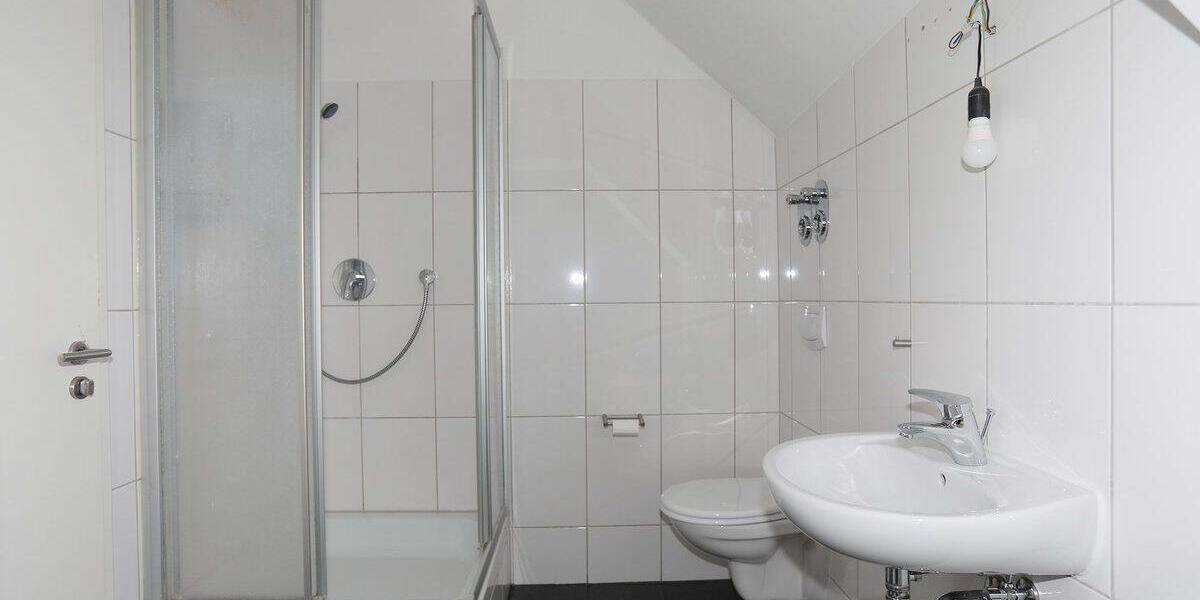 Etagenwohnung Bönnigheim - 2 Zimmer, 102 m&sup2;, 950&euro; | Angebot:26904110