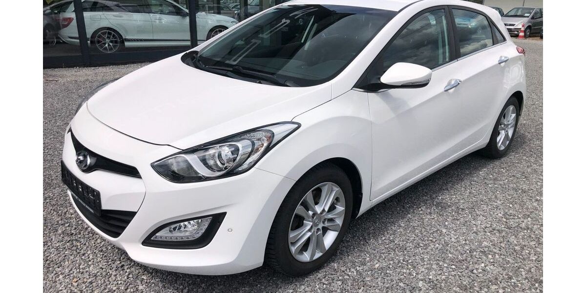 Hyundai i30 87.000 km 9.850 &euro; Öhringen 74613
