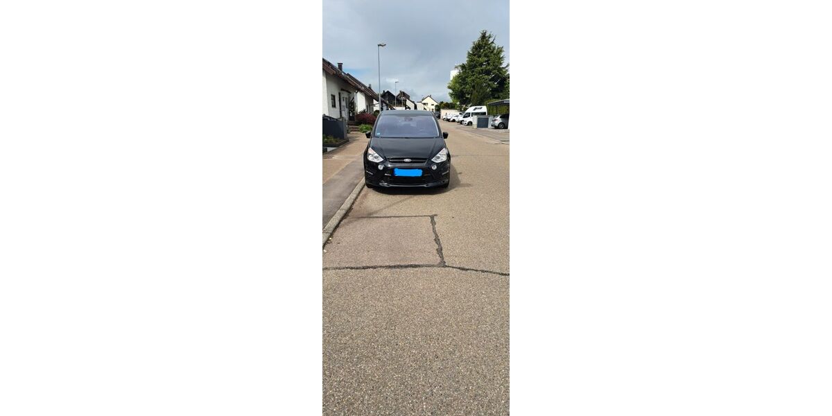 Ford S-Max 98.000 km 14.200 &euro; Tamm 71732