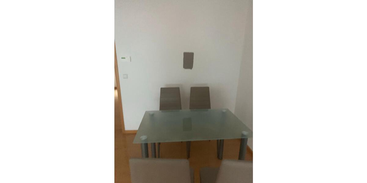 Erdgeschoßwohnung Sachsenheim - 3 Zimmer, 68 m&sup2;, 920&euro; | Angebot:24513316