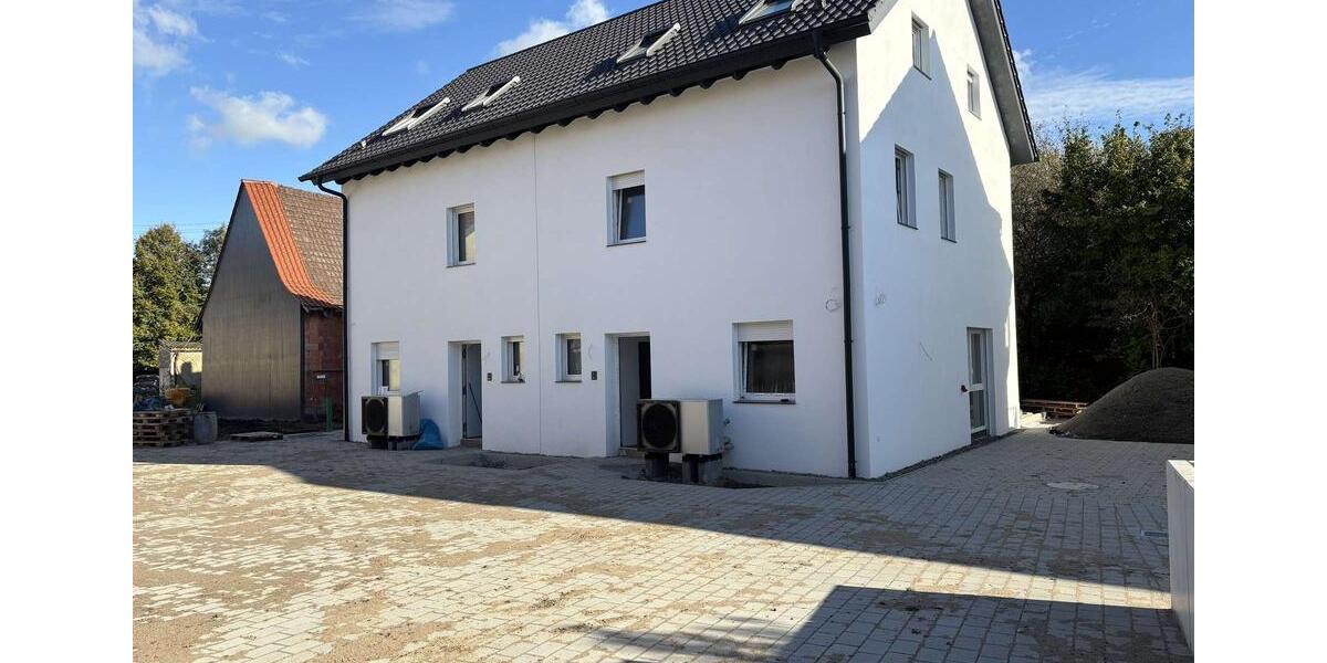 Doppelhaushälfte Kirchardt - 4.5 Zimmer, 130 m&sup2;, 1.650&euro; | Angebot:24715119