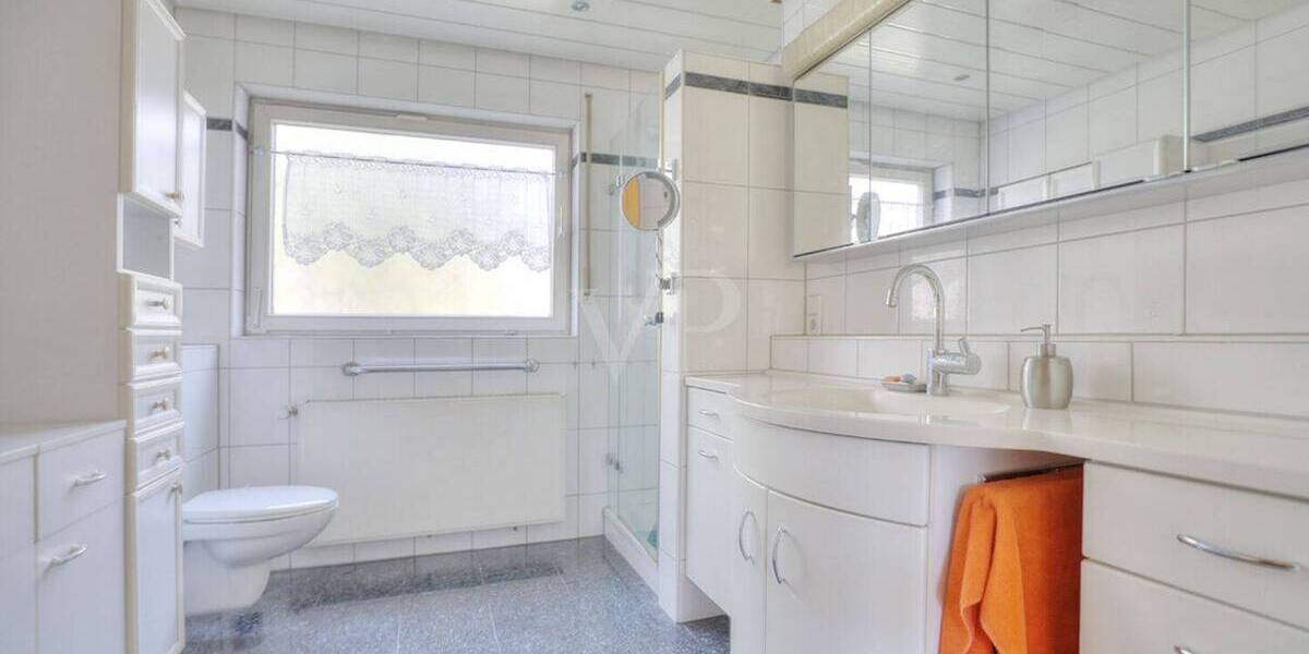 Einfamilienhaus Schwaigern - 6 Zimmer, 144 m&sup2;, 495.000&euro; | Angebot:26684509