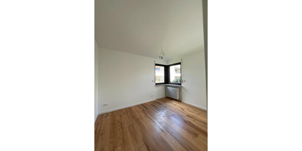 Erdgeschoßwohnung Ludwigsburg Hoheneck - 3 Zimmer, 74 m&sup2;, 1.550&euro; | Angebot:25641342
