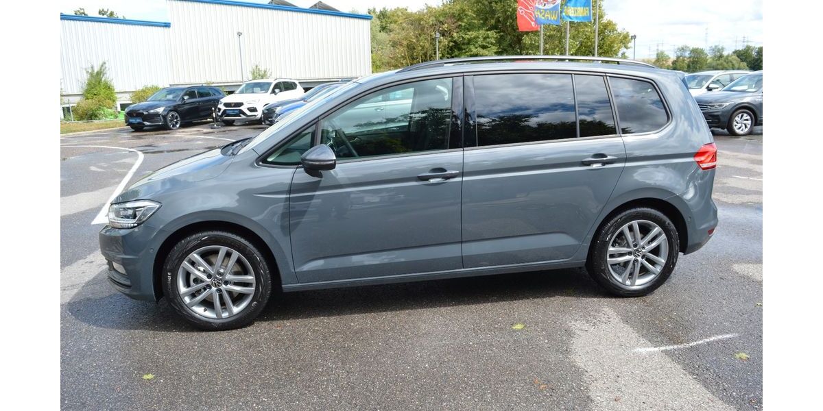VW Touran 4.000 km 35.990 € Leingarten 74211