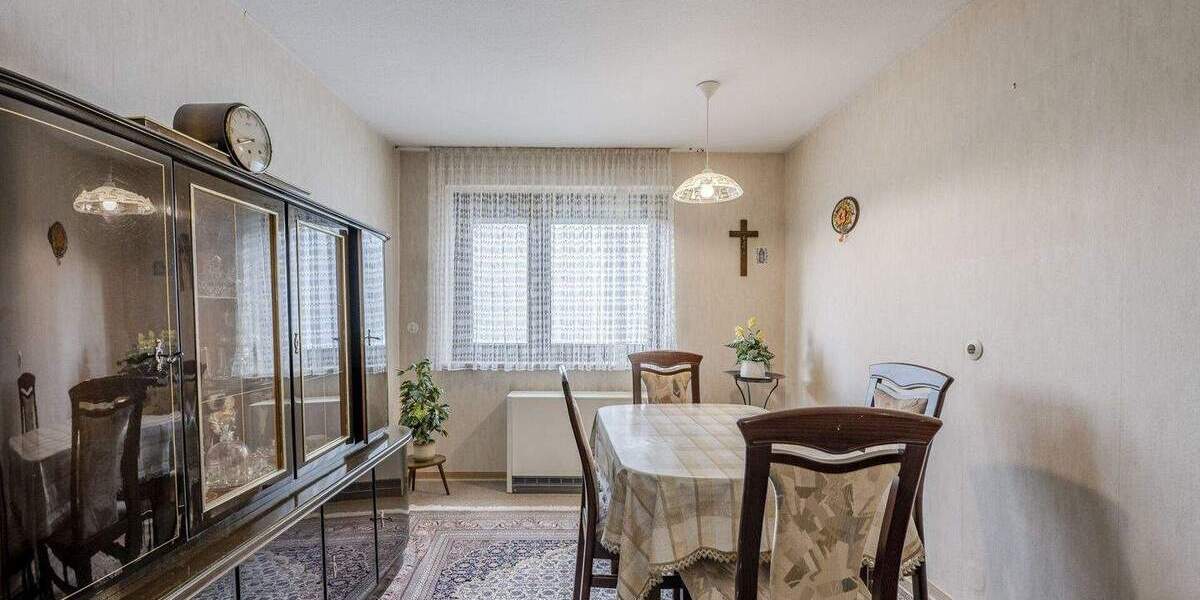 Etagenwohnung Bietigheim-Bissingen / Untermberg Untermberg - 3 Zimmer, 80 m&sup2;, 235.000&euro; | Angebot:25821508