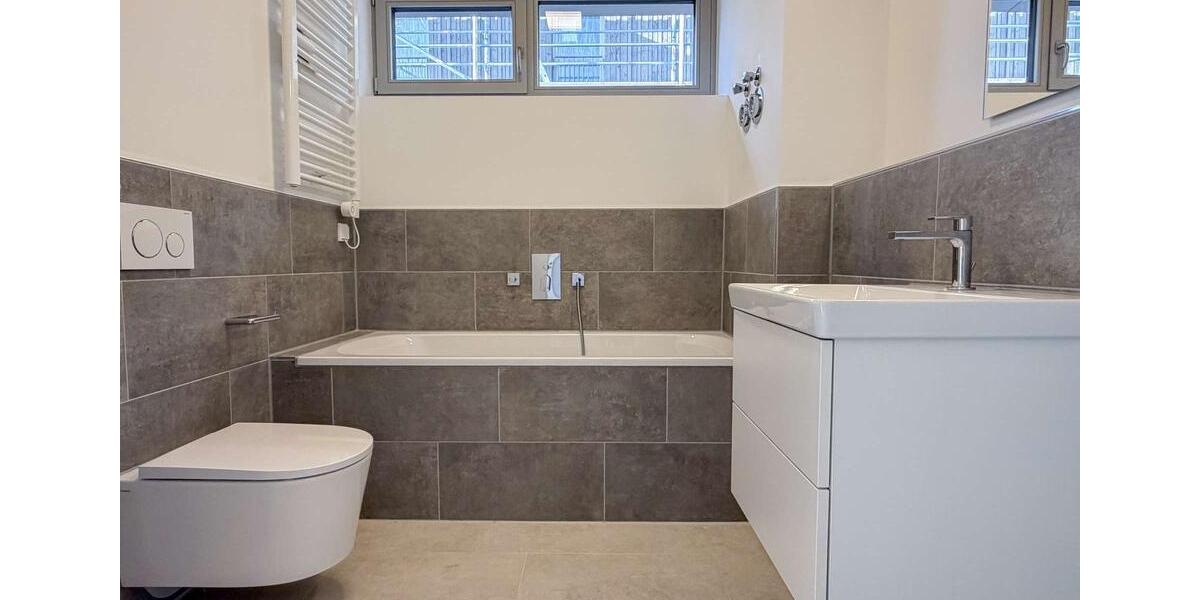 Dachgeschoßwohnung Heilbronn Kernstadt - 4 Zimmer, 98 m&sup2;, 1.709&euro; | Angebot:26458981