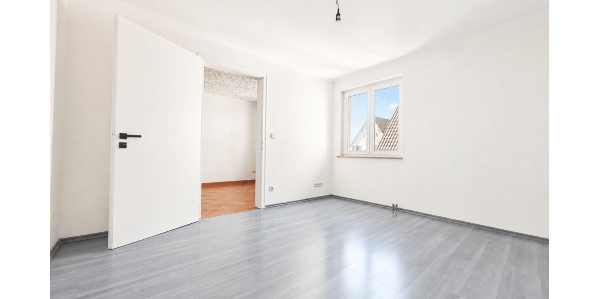 Mehrfamilienhaus, Wohnhaus Bietigheim-Bissingen Untermberg - 8 Zimmer, 216 m&sup2;, 529.000&euro; | Angebot:26920799