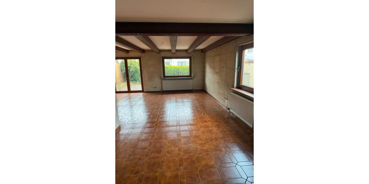 Doppelhaushälfte Neckarsulm - 8 Zimmer, 133 m&sup2;, 485.000&euro; | Angebot:26727353