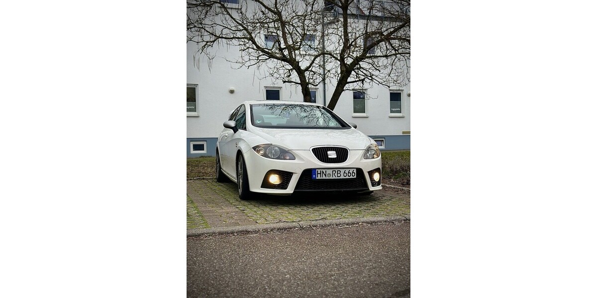 Seat Leon 171.878 km 6.299 € Güglingen 74363