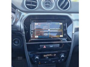Suzuki Vitara 1.4 Boosterjet Hybrid Comfort + SHINKAI 53.235 km 18.990 &euro; Obrigheim-Asbach 74847