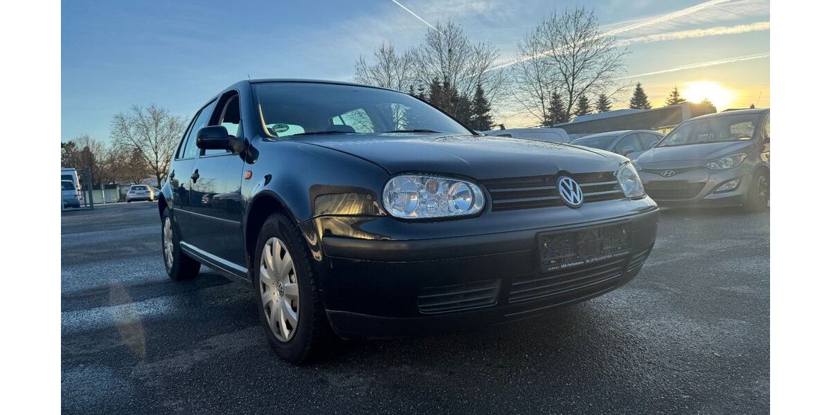 VW Golf 206.000 km 1.290 &euro; Öhringen 74613