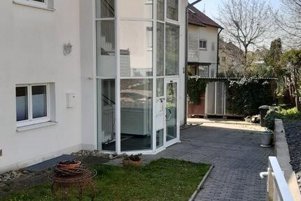 4 Zimmer exklusiv ** Kaminofen ** Garten ** Garage + 2 Stpl. 4 zimmer