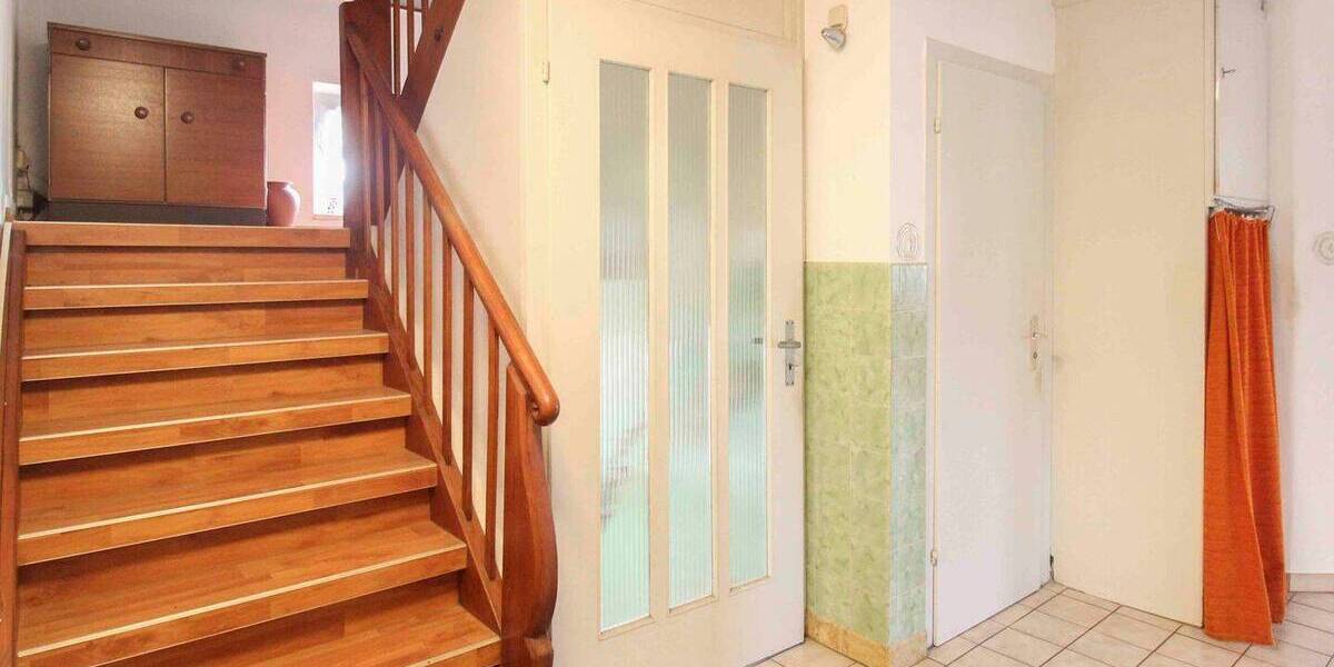 Einfamilienhaus Güglingen - 6 Zimmer, 149 m&sup2;, 299.000&euro; | Angebot:26703674