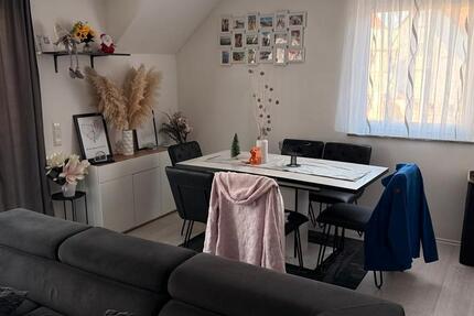 Helle 4 Zimmerwohnung mit Balkon & Stellplatz 4 zimmer