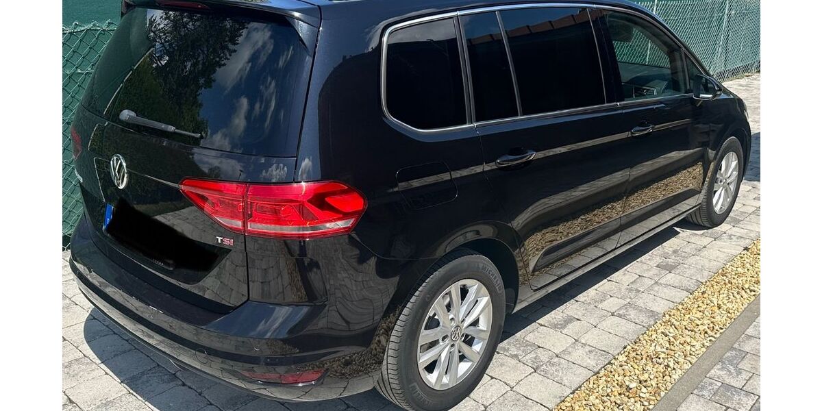 VW Touran 87.000 km 18.400 &euro; Wüstenrot 71543