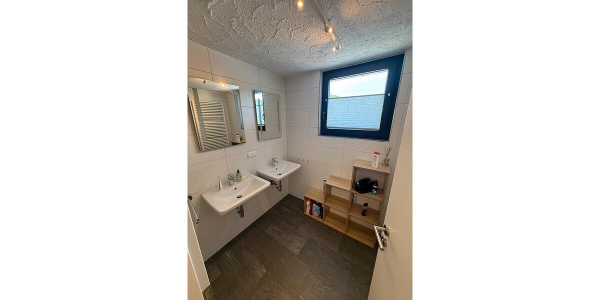 Etagenwohnung Mosbach - 5 Zimmer, 120 m&sup2;, 1.250&euro; | Angebot:26268869