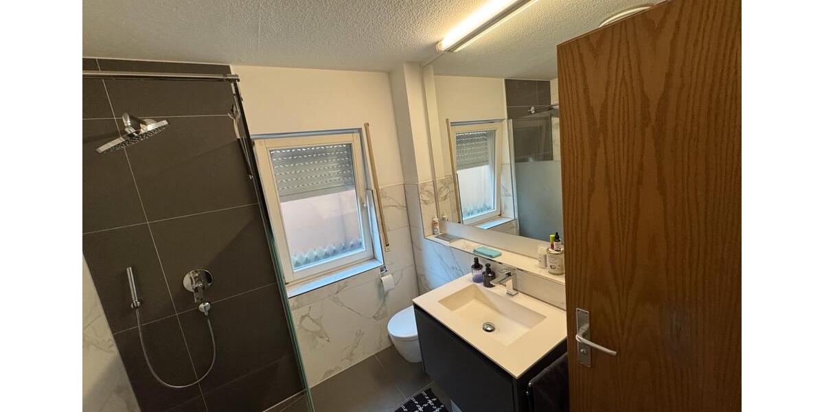 KAPITALANLAGE-provisionsfrei-sofortige Mieteinnahme-4,5 Zi Whg. 4.5 zimmer