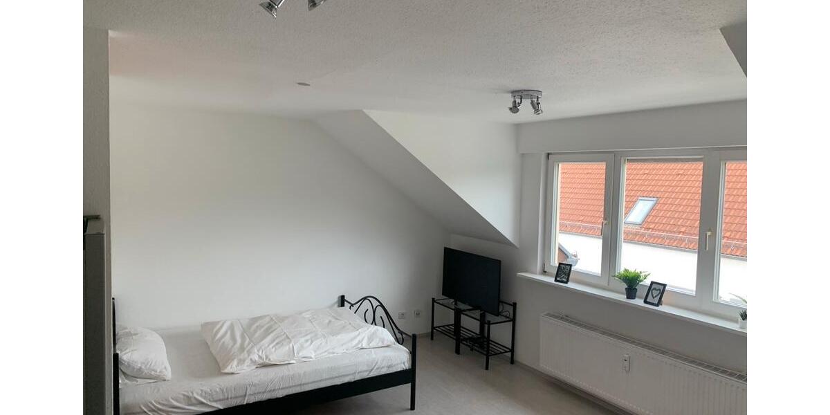 Dachgeschoßwohnung Obersulm - 1.5 Zimmer, 35 m&sup2;, 730&euro; | Angebot:24640650