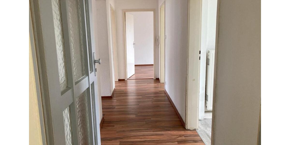 Etagenwohnung Backnang - 3 Zimmer, 70 m&sup2;, 880&euro; | Angebot:26600799