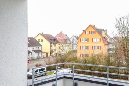 Wohnung Öhringen - 3 Zimmer, 82 m&sup2;, 1.200&euro; | Angebot:24778376