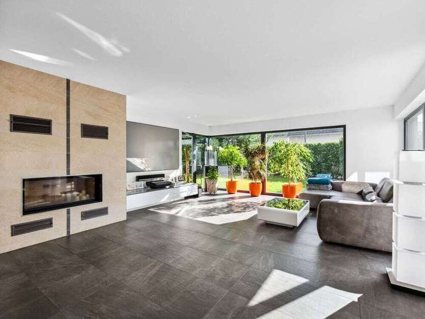 Haus zum Kaufen in Brackenheim 1.600.000 € 275.6 m²