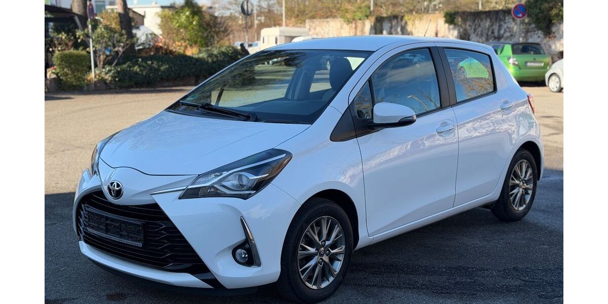 Toyota Yaris 120.000 km 9.990 € Möglingen 71696