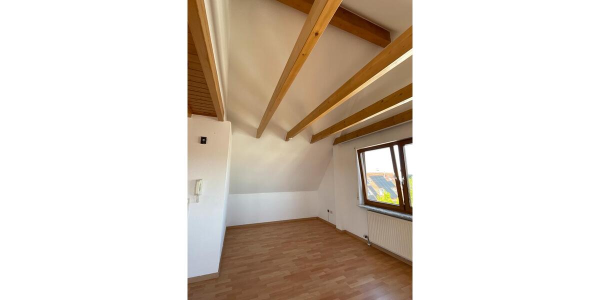 Dachgeschoßwohnung Pleidelsheim - 2 Zimmer, 56 m&sup2;, 850&euro; | Angebot:26247558