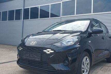 Hyundai i10 17.892 km 12.550 &euro; Bad Friedrichshall 74177