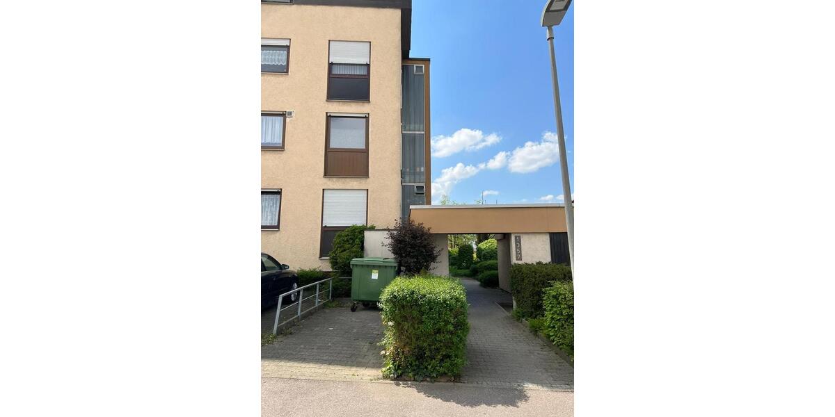 3-Zimmer-Wohnung in MarkgröningenLB mit EBK und STKeller 3 zimmer